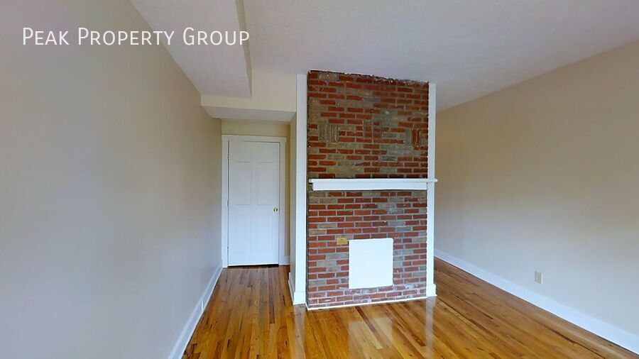 Columbus Condo: 1375 Indianola Avenue