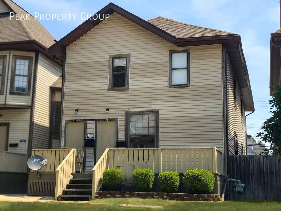 Columbus Condo: 1378 Indianola Avenue