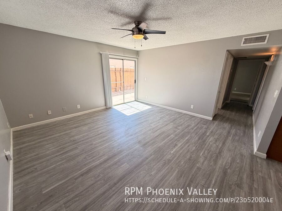Glendale Apartment: 6527 N 67th Ave