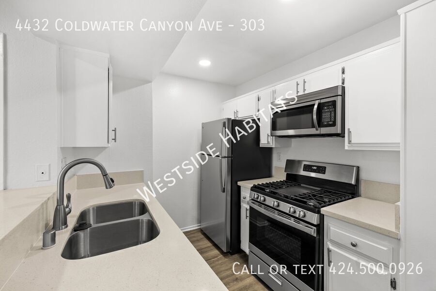 Studio City Condo: 4432 Coldwater Canyon Ave