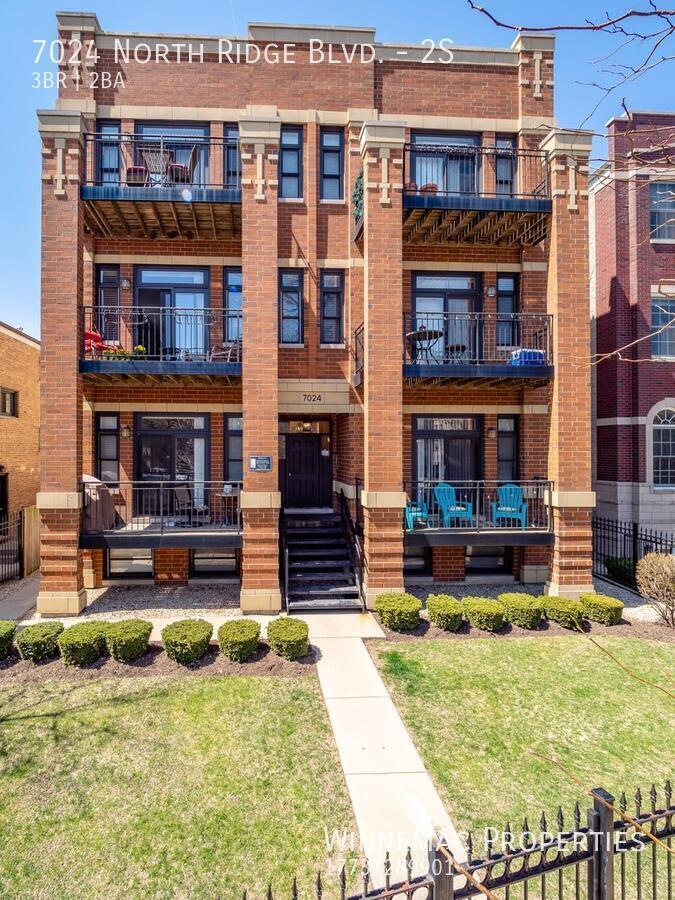 Chicago Condo: 7024 North Ridge Blvd.
