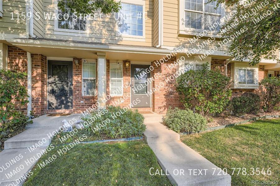 Aurora Townhome: 1159 S Waco Street