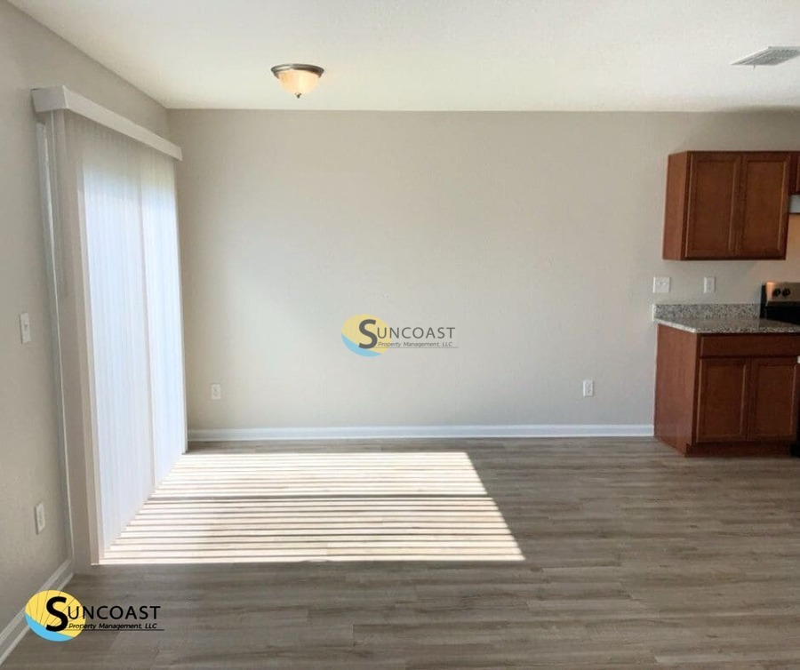 Jacksonville Apartment: 9139 Western Way
