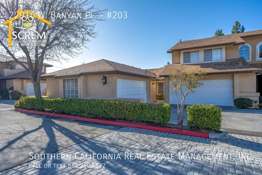 Santa Clarita Townhome: 22916 W. Banyan Pl.