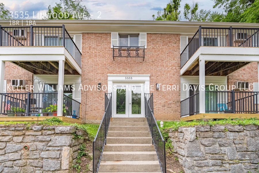 Cincinnati Condo: 3535 Linwood Ave