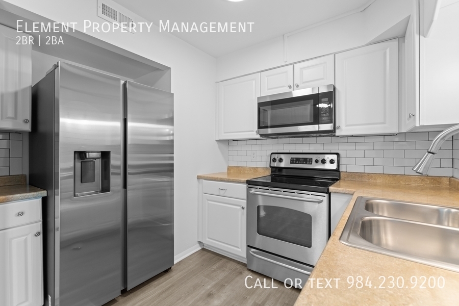 Raleigh Townhome: 1208 Manassas Ct