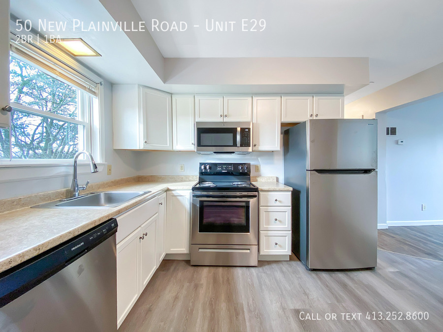New Bedford Condo: 50 New Plainville Road
