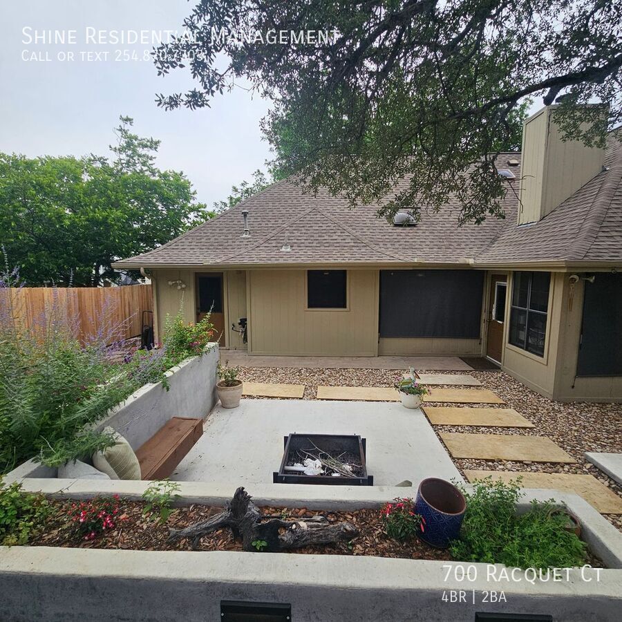 Harker Heights House: 700 Racquet Ct