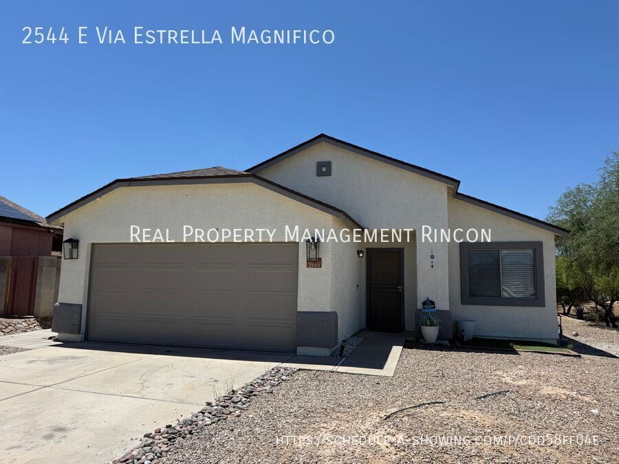 Tucson House: 2544 E Via Estrella Magnifico