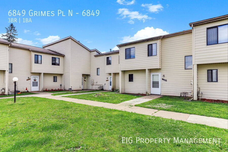 Brooklyn Center Condo: 6849 Grimes Pl N