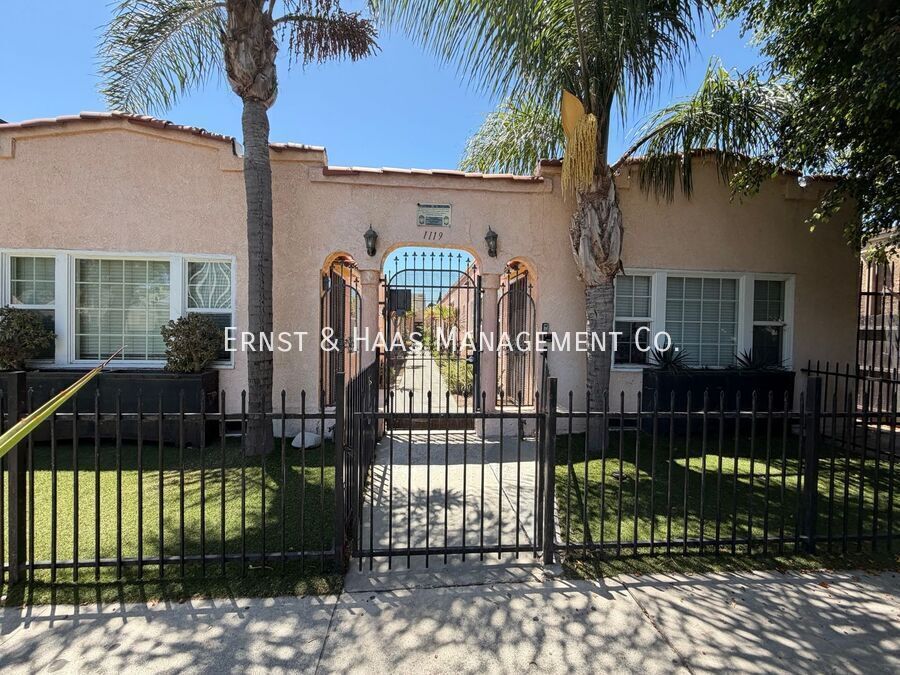 Long Beach Condo: 1119 St. Louis Ave